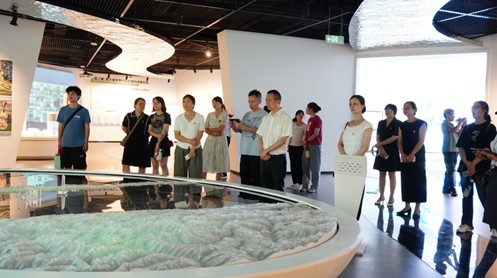 undefined 伟德国际1949